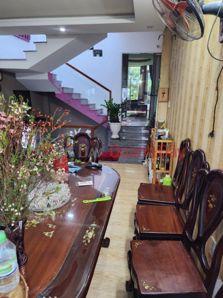 Cho thuê nhà 4 tầng mặt tiền NGUYỄN HOÀNG đoạn Bàu Hạc