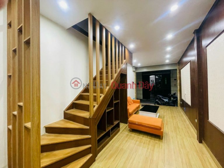 Siêu phẩm phân lô cách mặt đường Phùng Hưng 30m.