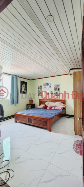 Bán CC Bình vượng 97m2-3 ngủ-full đồ-Hơn 3 tỷ.