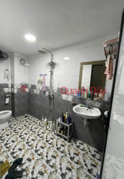 Cho thuê nhà ngõ oto đường Trần Văn Chuông, Hà Đông, DT 40m2, 5 tầng giá 13tr/tháng.