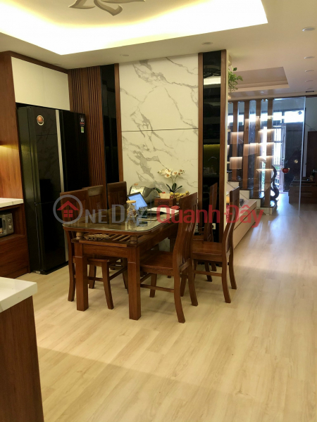 CHỦ NHÀ CẦN TIỀN GẤP,ĐẠI HẠ GIÁ, CHƯA TỚI 100 TRIỆU/M2 VUÔNG  PHỐ PHAN ĐÌNH GIÓT