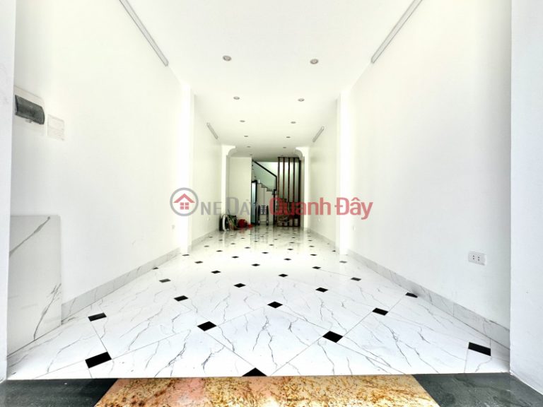 Nhà mới La Khê 35m2 x 5 tầng, đường Ô TÔ, Kinh doanh, gần chợ, hàng xóm Park city, giá thỏa thuận