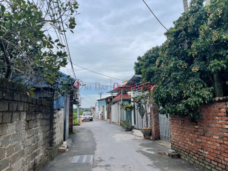 Hàng chính chủ 38 m2 Giang Chính-Biên Giang - Hà Đông
- Oto đi thông
-Tiện ích đầy đủ
- Gần đường 6
Liên hệ e