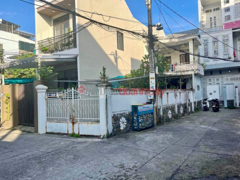 Selling 2-storey house with car corner lot 7m and 5m Nguyen Chi Thanh Hai Chau Da Nang-122m2-Only 7.9 billion