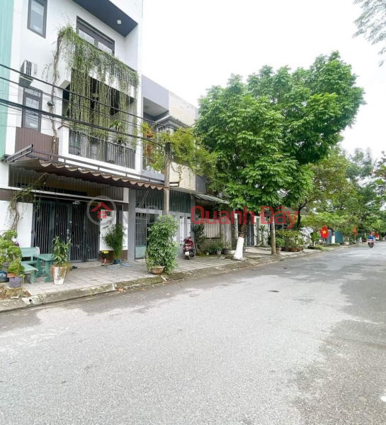 2-storey house for sale on Ho Tong Thoc street, Da Nang. City center area, many amenities