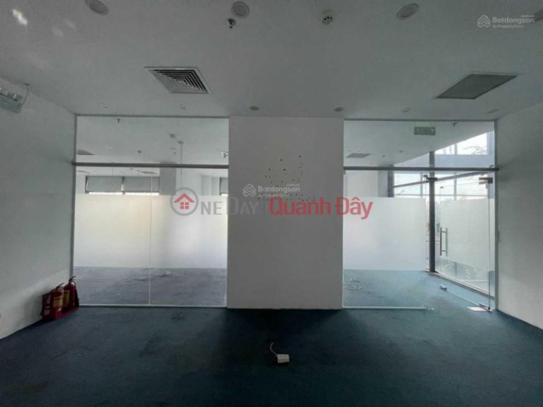 Cho thuê văn phòng DT 270m2 tại tòa Ecolife Capitol Tố Hữu với không gian xanh và tiện ích đầy đủ
