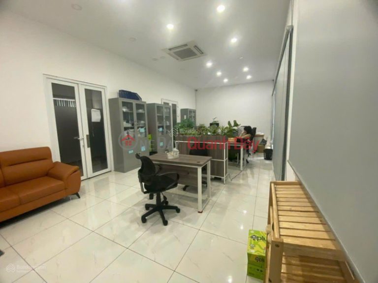 2-storey house for rent on 2\/9 street, Hoa Cuong Bac Ward, Hai Chau District, Da Nang City