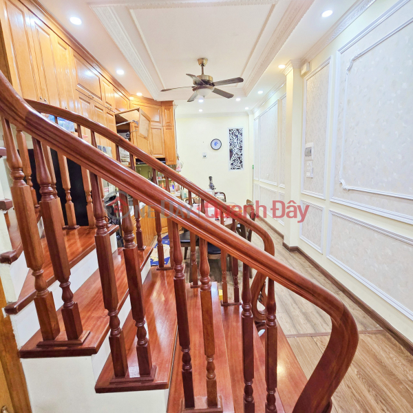 Bán Nhanh Nhà mặt phố Trần Đăng Ninh, DT 35 m x 5 tầng, Giá nhỉnh 9 tỷ