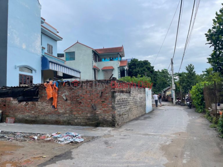 Hàng chính chủ 38 m2 Giang Chính-Biên Giang - Hà Đông
- Oto đi thông
-Tiện ích đầy đủ
- Gần đường 6
Liên hệ e