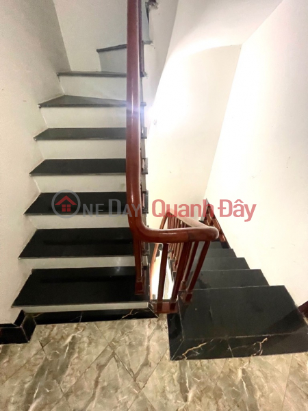 BÁN GẤP NHÀ VĂN QUÁN ĐƯỜNG 19-5: 5 TẦNG; 7 PHÒNG; GIÁ 4,65 TỶ