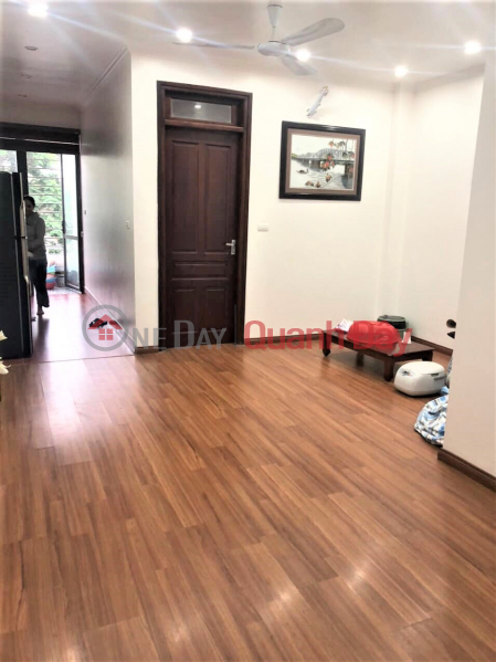 Tìm khách! Nhà Vạn Phúc, Hà Đông 40m Ô TÔ- FULL NỘI THẤT chỉ hơn 5 tỷ