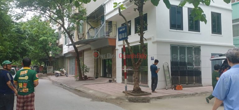 CC cần Bán nhà 4.5 tầng, 44/50m2, tk3, Lô góc 3 mặt thoáng, KĐT Xa La - Hà Đông.