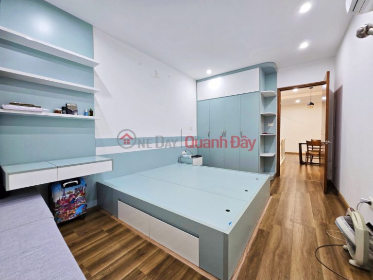 Chị mình cấn bán Victoria văn phú 117m2-2 ngủ-4.x tỷ