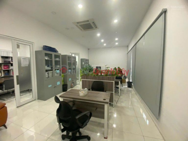 Cho thuê nhà 2 tầng đường 2 tháng 9, P. Hòa Cường Bắc, Quận Hải Châu, Tp Đà Nẵng