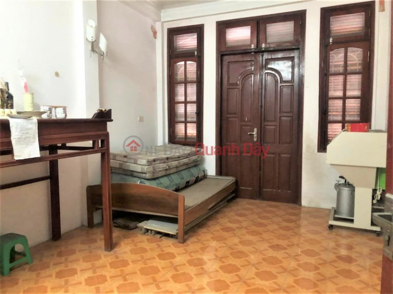 KINH DOANH - Ô TÔ TRÁNH - NGÕ THÔNG - Nhà Ao Sen 40m2 chỉ hơn 8 tỷ