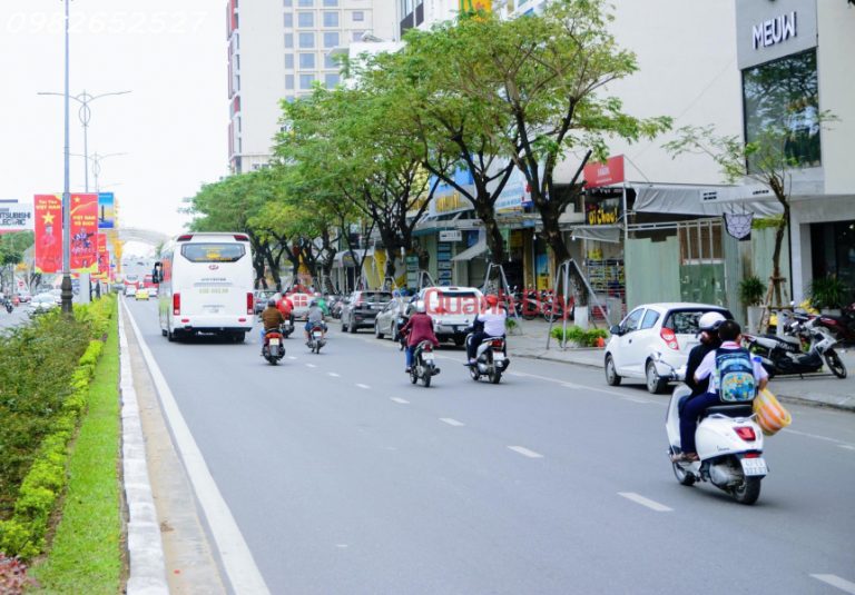 4-storey house for sale, frontage on Nguyen Van Linh, Da Nang, price 28.1 billion with TL