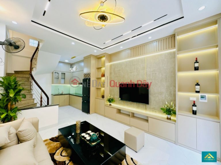HIẾM-NHÀ ĐẸP NHƯ CUNG ĐIỆN-TRIỀU KHÚC-TÂN TRIỀU-5 TẦNG-GIÁ 4,98 TỶ