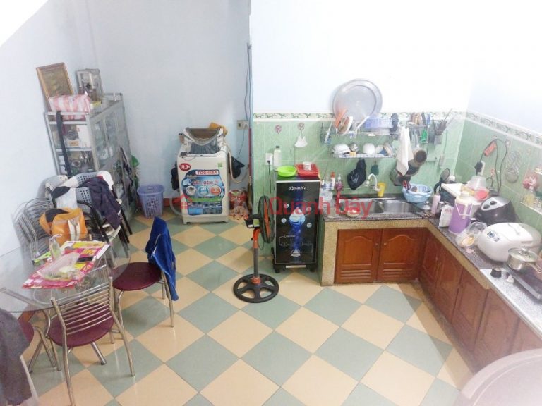 Nhà 2 tầng TT Phố cổ Hoàng Diệu ở ngay đất 66m2 giá hơn 4 tỷ.