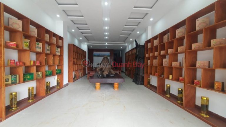 ► Nguyen Huu Tho street near Trung Nu Vuong, 125m2, 4 floors, 12 rooms