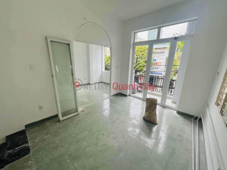 Cho Thuê Nhà 2 Tầng Mặt Tiền Đường Nguyễn Thị Minh Khai, Hải Châu NGANG 6,3M
