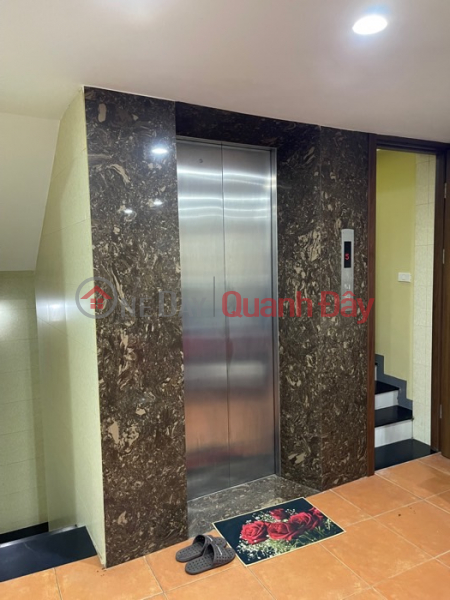 Bán nhà Liền kề Mặt phố tố Hữu Hà Đông 6 tầng 60 m vỉa hè 15  m kd sầm uát thang máy
