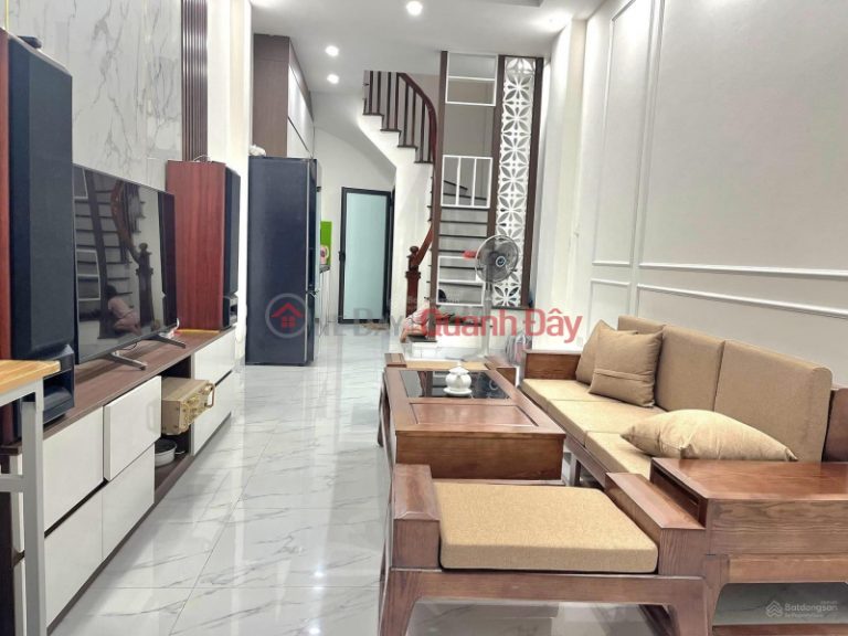 Nhỉnh 4 Tỷ, 40 m2 x 4 tầng, Nhà mới Mậu Lương, Kiến Hưng, Ô TÔ đỗ cửa, LH