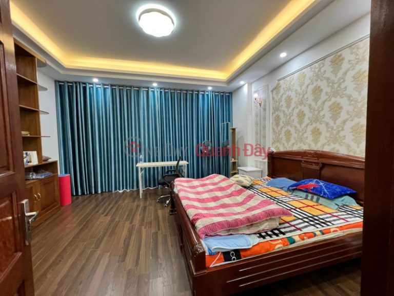 Tiêu đề:
LIỀN KỀ VĂN PHÚ - 50M2- 5 Tầng- MT 5M- CHỈ ( Thấp nhất 12,5 tỷ)