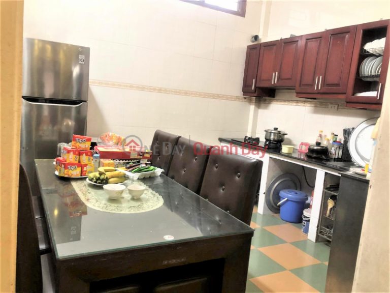 KINH DOANH - Ô TÔ TRÁNH - NGÕ THÔNG - Nhà Ao Sen 40m2 chỉ hơn 8 tỷ